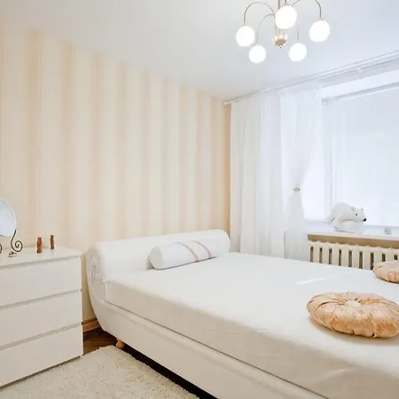 On Prospekt Nezavisimosti 52 *